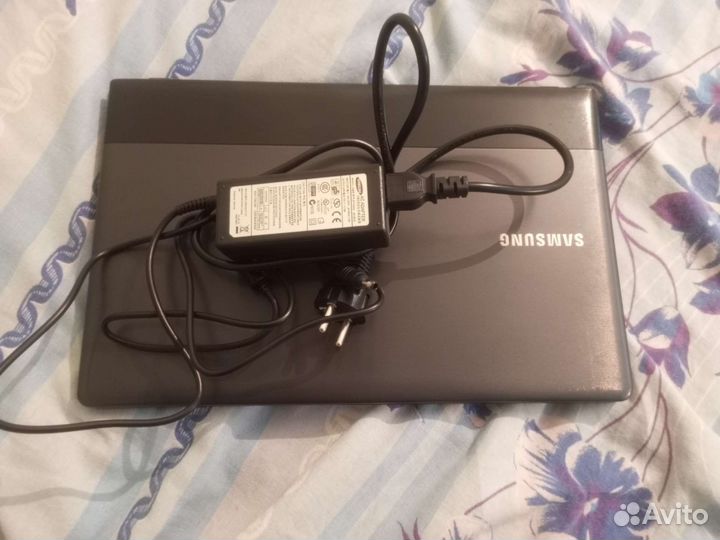 Ноутбук samsung