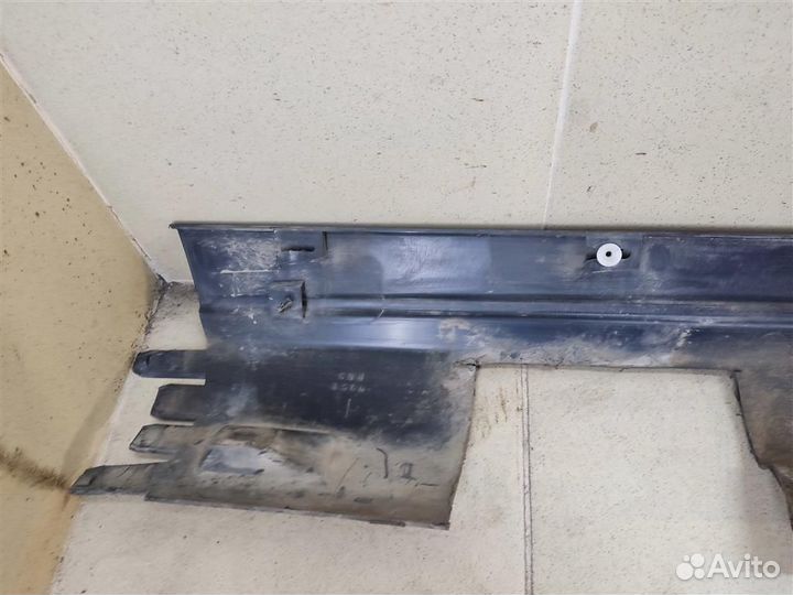 Накладка порога правого наружная Land Rover Disco