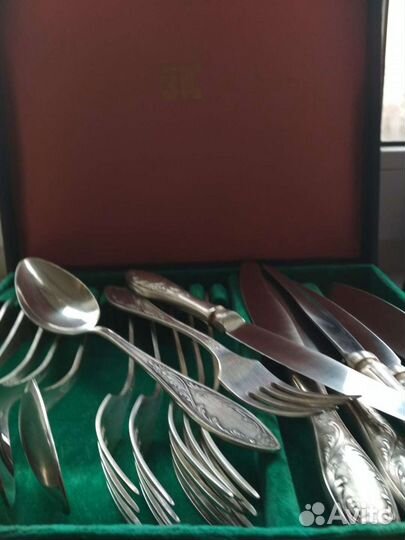 Столовые приборы