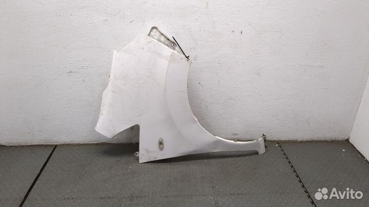 Крыло Nissan NV200, 2016