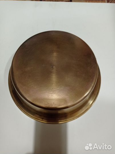 Большие латунные тазы