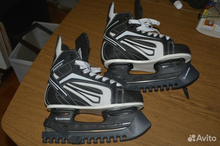 Коньки хоккейные