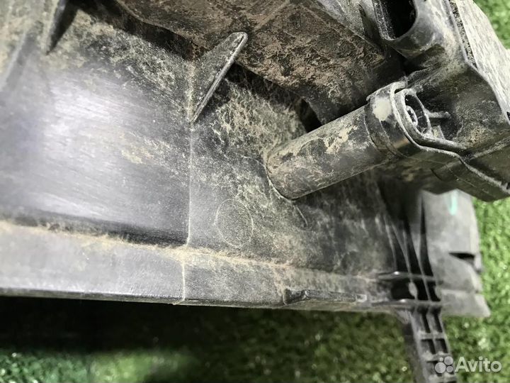 Б/У Б/У Диффузор с вентилятором Mercedes C w205