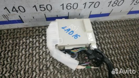 Блок бортовой сети (блок управления BCM) lexus GS