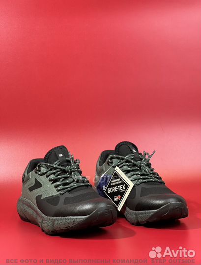 Кроссовки Salomon Gore tex