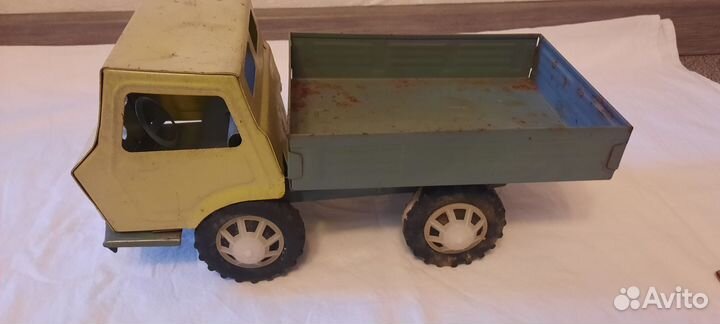 Советские игрушки машины