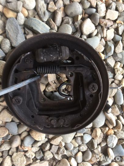 Toyota corolla 120 кожух тормозной под барабаны