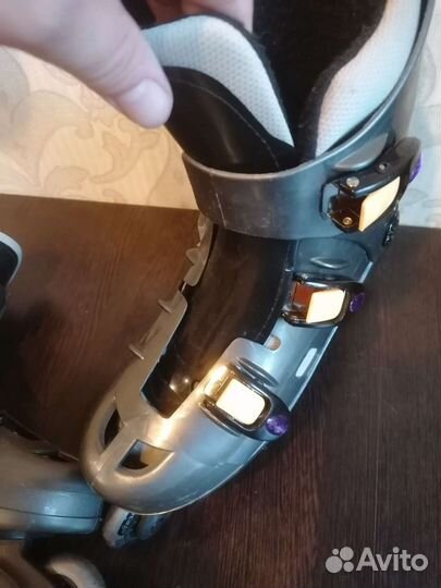 Роликовые коньки (без ремешков крепления)