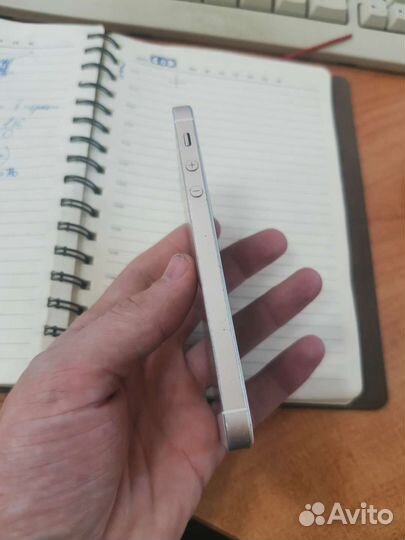 Apple iPhone se 32gb