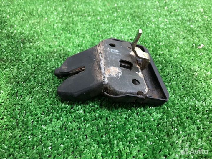 Замок багажника Nissan Almera N16 1.5 QG15 2005