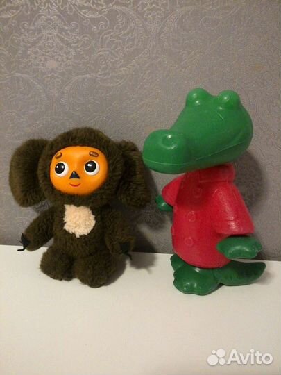 Игрушка крокодил Гена и чебурашка СССР