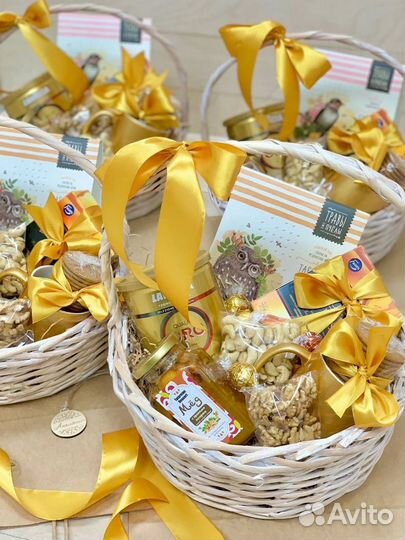 Подарочные корзины Новый Год Подарки