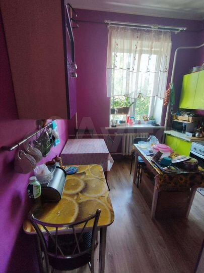 Комната 17 м² в 3-к., 4/4 эт.