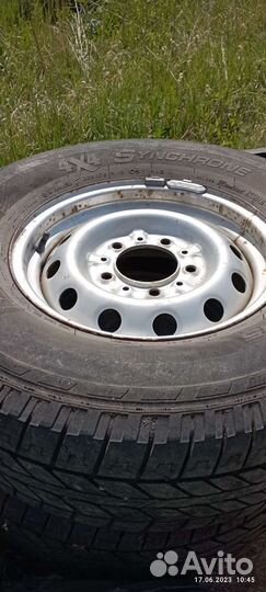 R15 Michelin 4x4 Synchrone 235/75, PCD 5x98 DIA 14