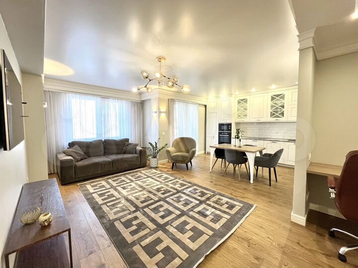 3-к. квартира, 92 м², 3/9 эт.