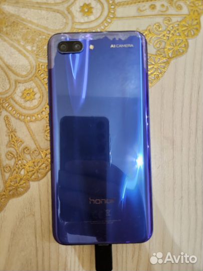 HONOR 10, 4/64 ГБ