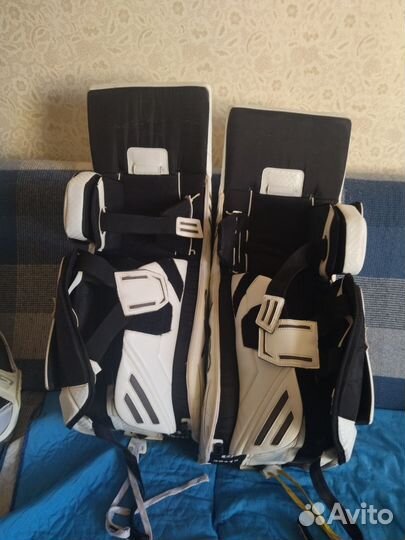 Вратарская хоккейная форма