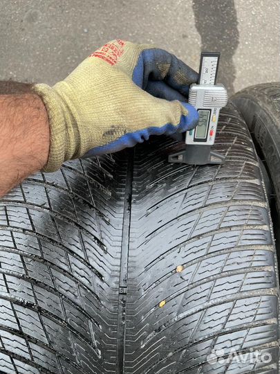 Michelin Pilot Alpin 5 SUV 275/45 R21 и 315/40 R21