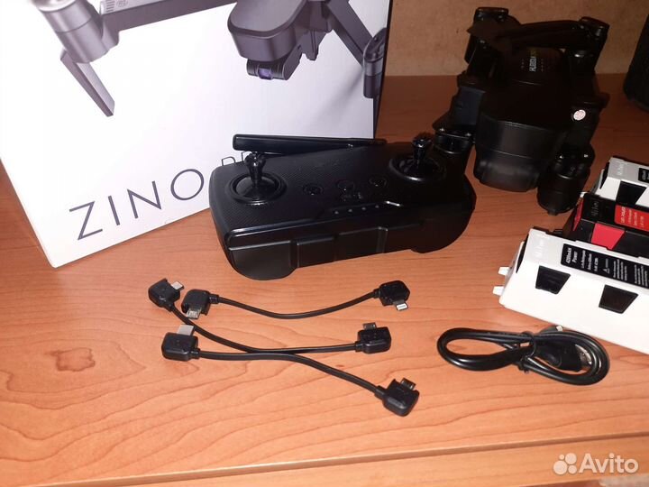 Квадрокоптер Hubsan Zino Pro