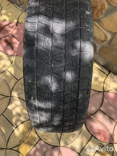 Bridgestone Blizzak DM-V1 205/70 R15