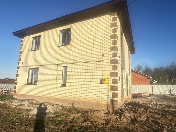 Коттедж 135 м² на участке 8 сот.