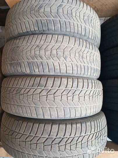 Hankook Winter I'Cept Evo 3 X W330A 215/65 R17