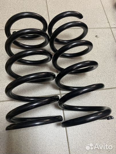 Пружины задние для Toyota Previa/Estima 3 пок