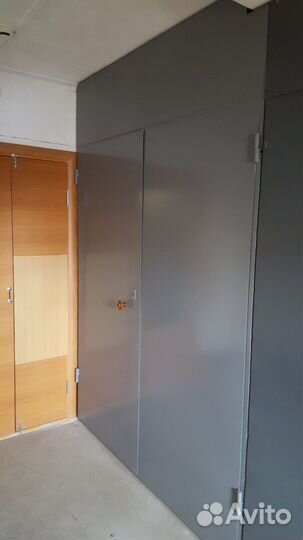 Дверь в подъезд металлическая