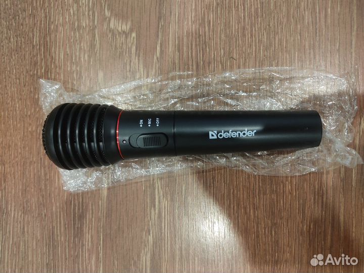 Микрофон для караоке беспроводной Defender MIC-142