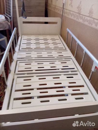 Медицинская кровать для лежачих больных