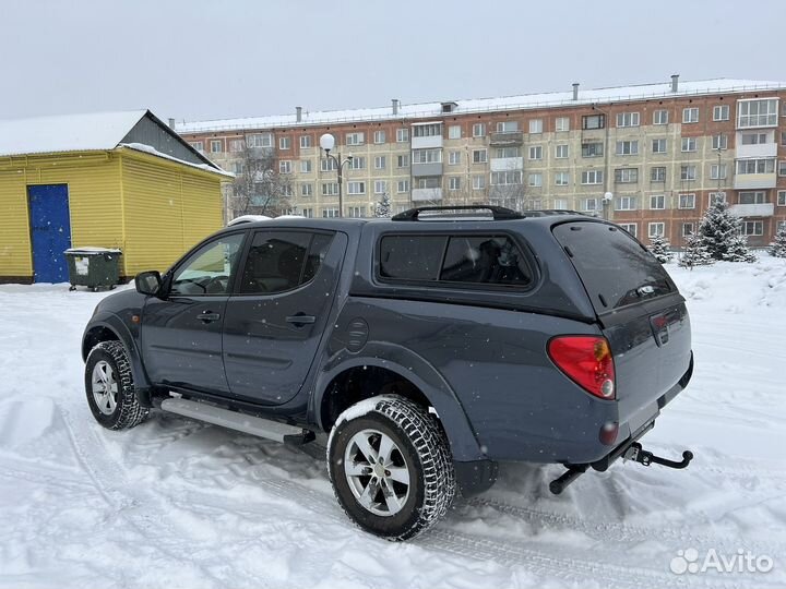 Mitsubishi L200 2.5 AT, 2008, 260 000 км
