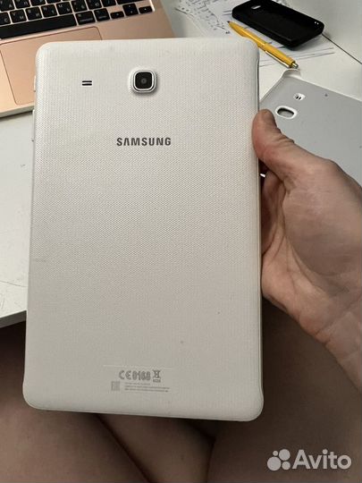 Samsung galaxy tab e sm t561