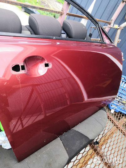 Дверь правая Volvo C30 (2007)