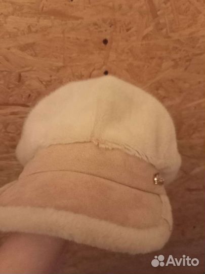 Берет женский