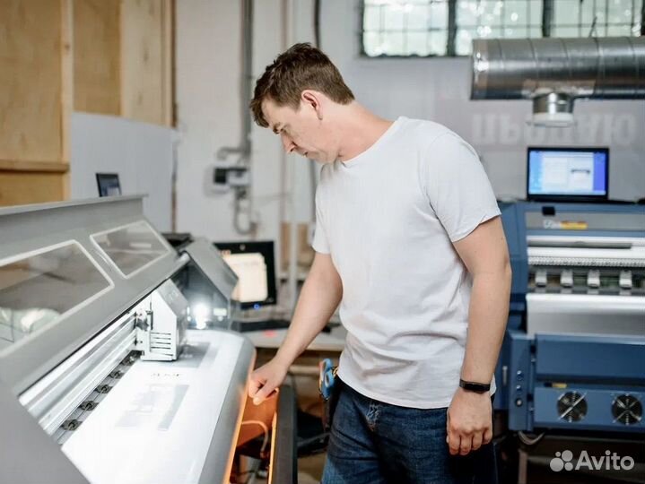 Печать Баннеров. Наклеек. Плоттер