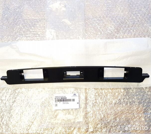 Накладка двери багажника Hyundai Creta