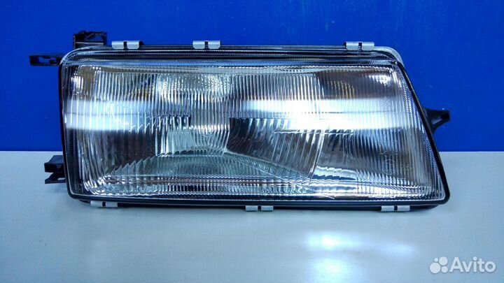 Фара правая Opel Vectra A