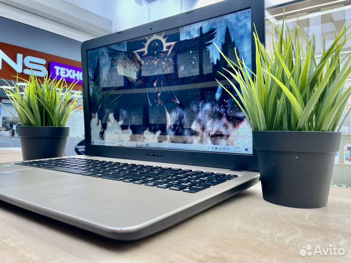 Ноутбук asus 4 ядра/Nvidia MX110/SSD