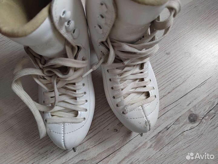 Профессиональные фигурные Коньки 36 размер