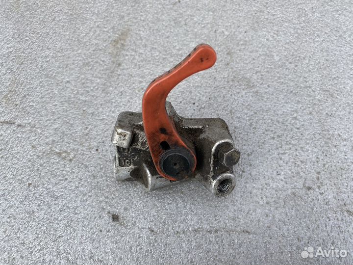 Клапан Mercedes W124