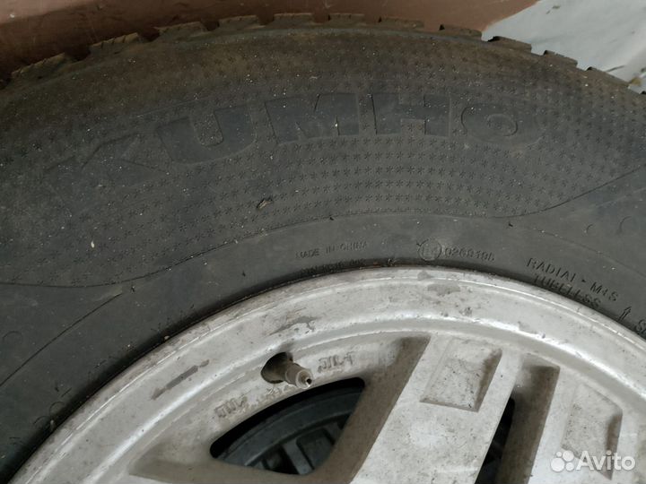 Kumho Road Venture AT 265/70 R16 112T