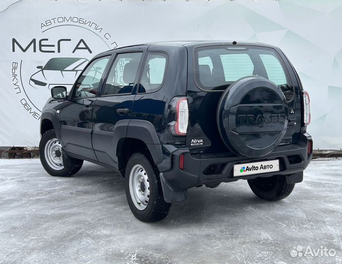 ВАЗ Niva Travel 1.7 МТ, 2022, 22 750 км