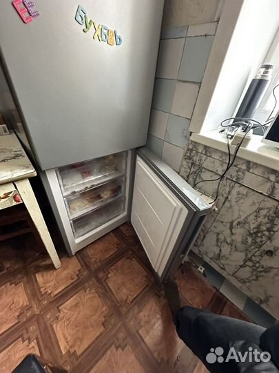 Холодильник