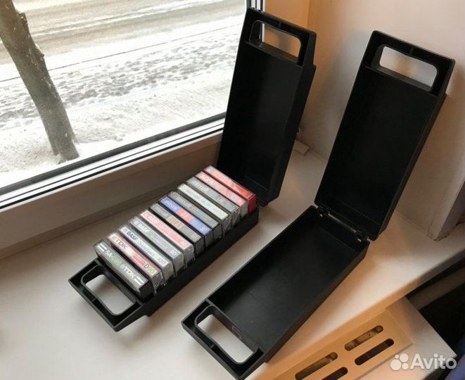 Бокс переносной для кассет.2 шт