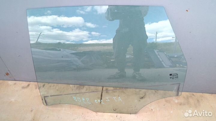 Стекло задней левой двери Opel Astra J Хэтчбек
