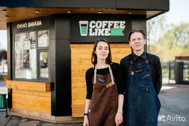 Бариста в кофейню