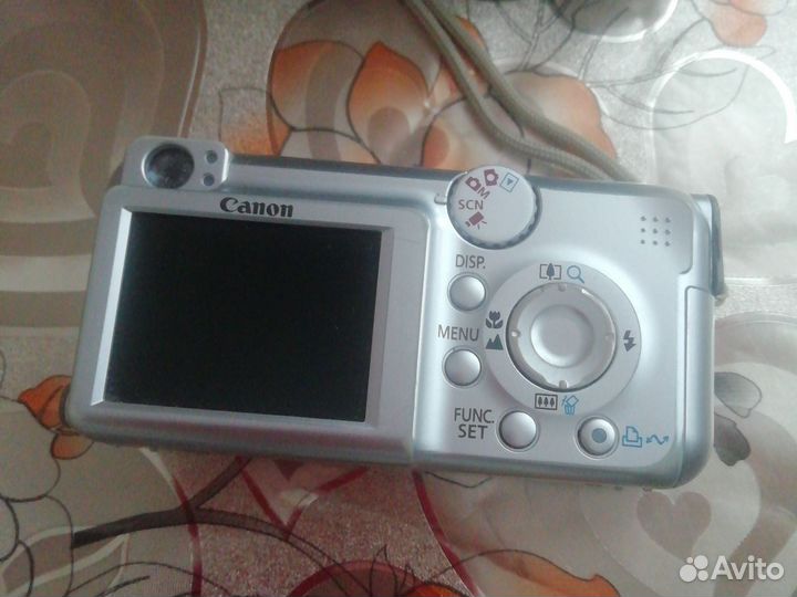 Компактный фотоаппарат canon