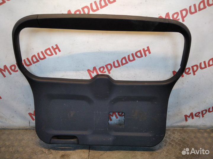 Обшивка двери багажника верхняя Chevrolet Captiva