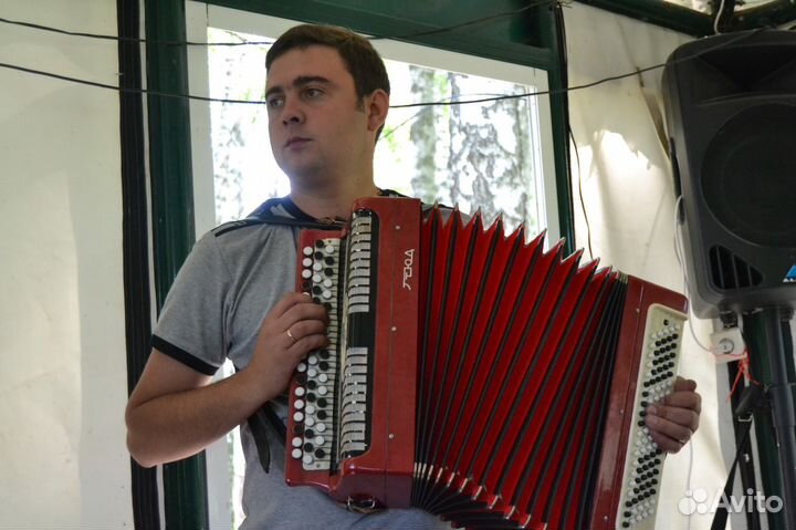 Баянист-Гармонист-Гитарист-Певец