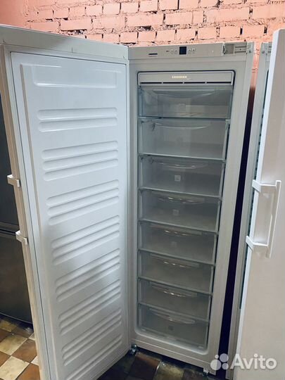 Холодильник и морозильная камера Liebherr